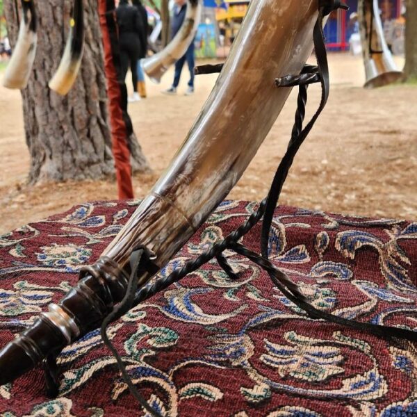 Horn Stand